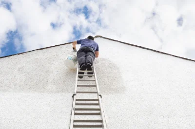 Peinture extérieure à Feilluns — façades et ravalement